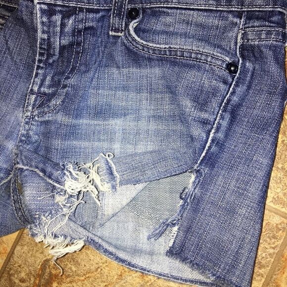 CLEARANCE 7 For All Mankind Jean Shorts - Picture 5 of 7